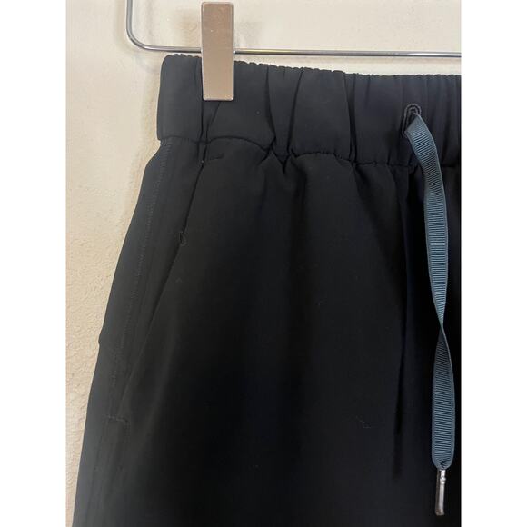 Lululemon On the Fly Skirt Size 4 - Picture 4 of 5
